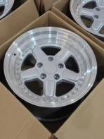 17 18 Inch 5 Holes Silver Color Painting with Rivet Aluminum Alloy Wheel Rims - Image 4